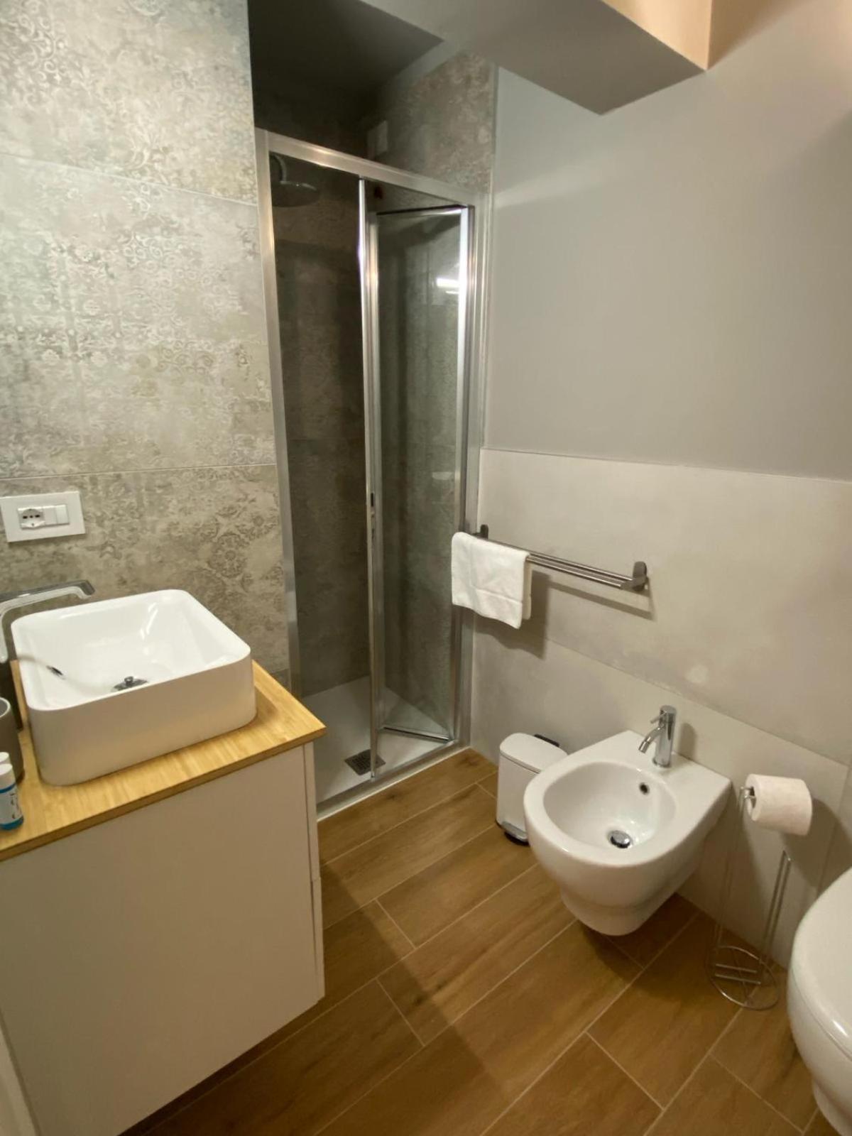 Wish Rooms Charme&Relax Bergamo Exteriör bild