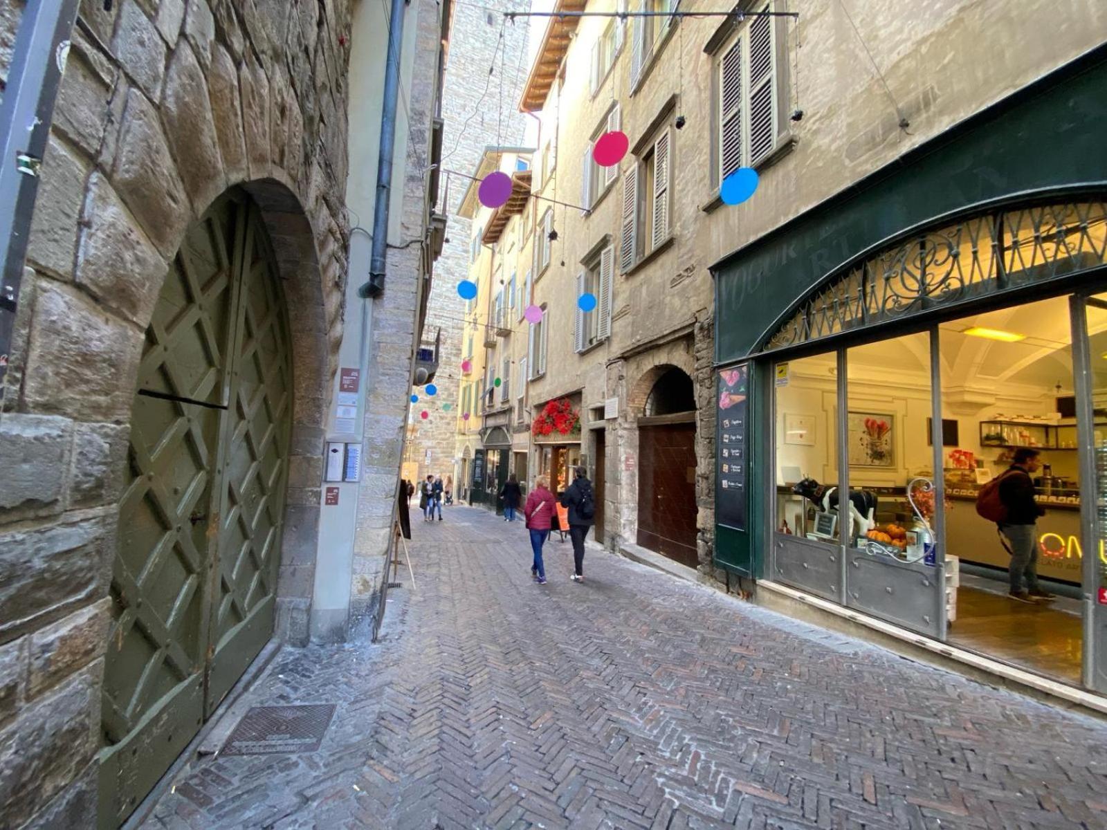 Wish Rooms Charme&Relax Bergamo Exteriör bild